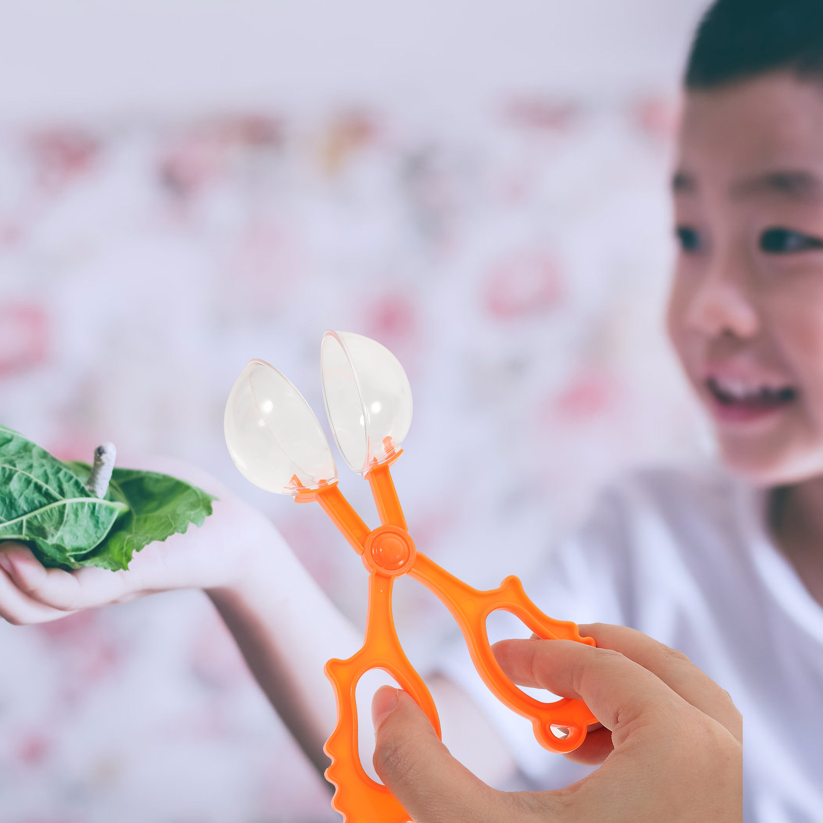 Kids Outdoor Tools - 5 قطع من ملاقط التقاط الحشرات