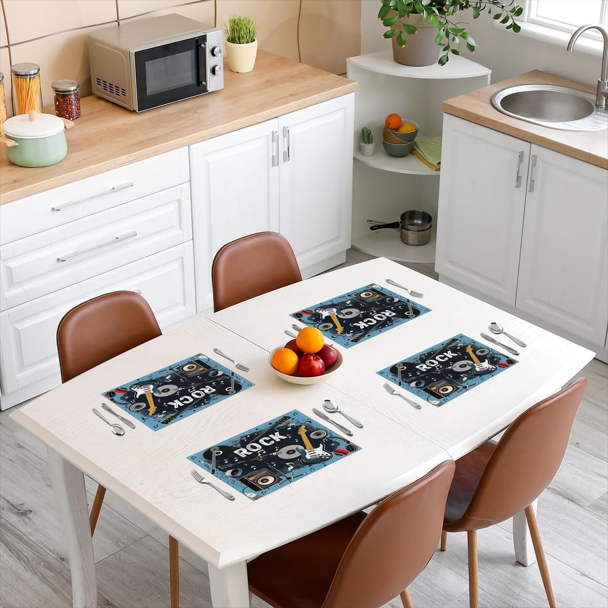 مجموعة مفارش موسيقى الروك مكون - مراجعة Kids Outdoor Dining Table وسعره